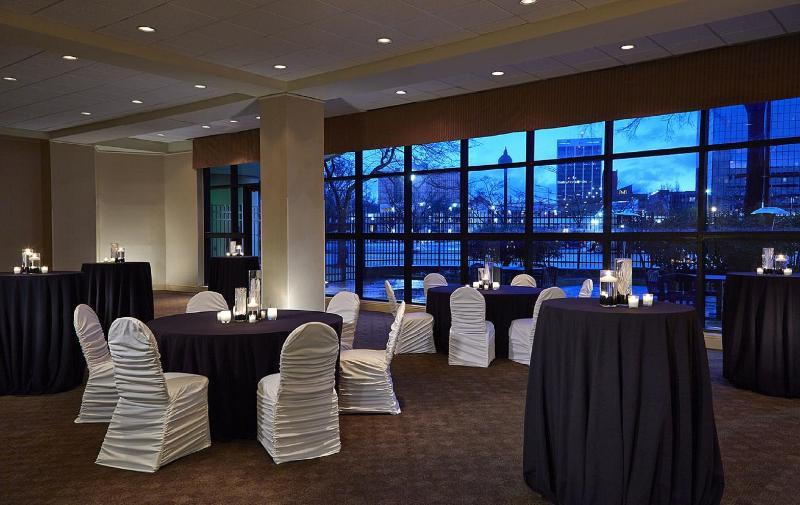 Chattanooga Marriott Downtown Exterior photo